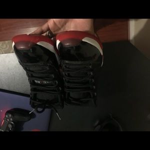Air Jordan bred 11.